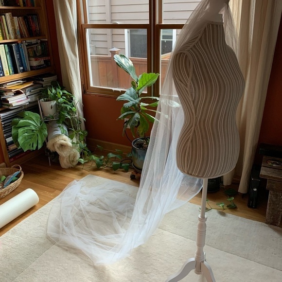 NEW BHLDN Soft Tulle Cathedral Bridal Wedding Veil Bride Wedding Delicate WHITE main image 13